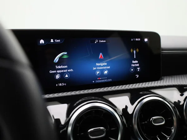 Mercedes-Benz CLA (2022) — foto 6 van 40