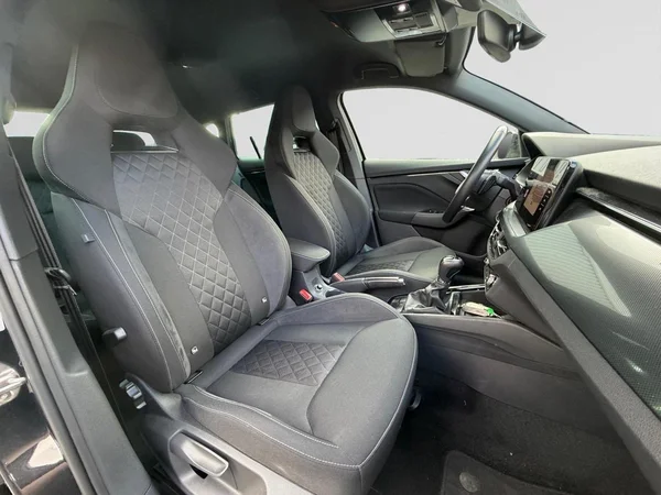SKODA Scala (2024) — foto 19 van 25