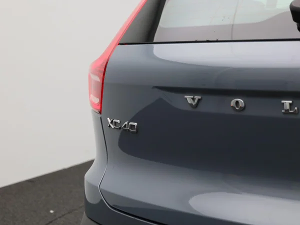 Volvo XC40 (2021) — foto 32 van 41