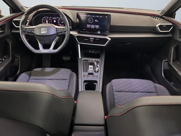 SEAT Leon Dsl (2020) — foto 4 van 17