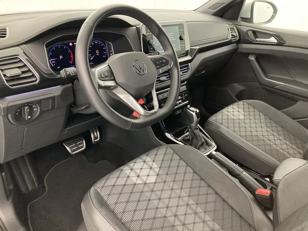 VOLKSWAGEN T-Cross (2025) — foto 6 van 36