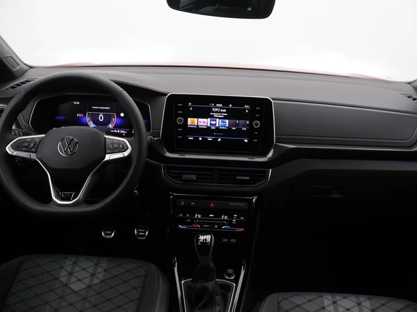 VOLKSWAGEN T-Cross (2025) — foto 4 van 24