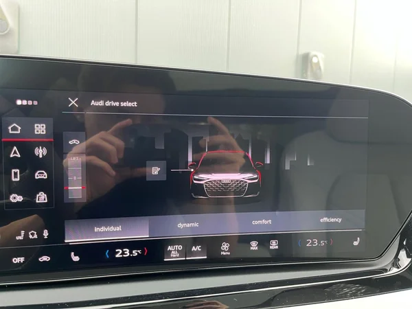 AUDI A6 Avant (2026) — foto 10 van 24