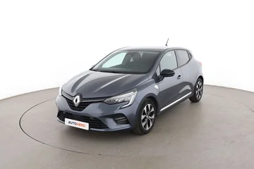 Renault Clio c4008703-f975-490f-bb2b-338b6d319d1a