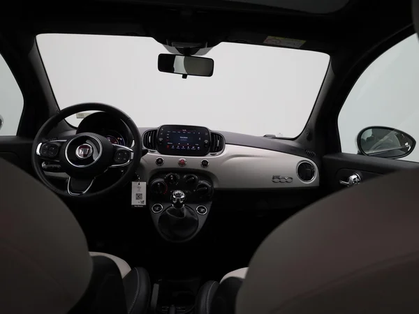 Fiat 500 (2021) — foto 35 van 37