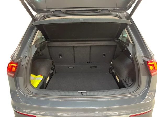 VOLKSWAGEN Tiguan (2022) — foto 14 van 24