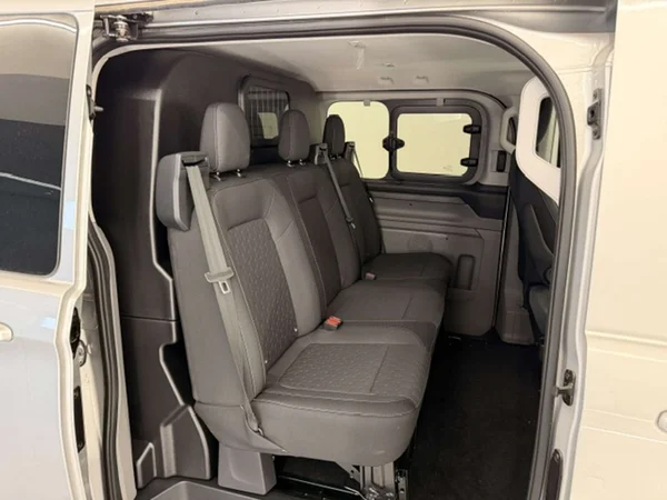 Ford Transit Custom — foto 22 van 23