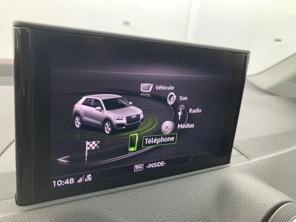 AUDI Q2 (2019) — foto 6 van 36