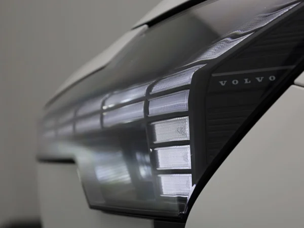 Volvo EX30 (2024) — foto 30 van 39