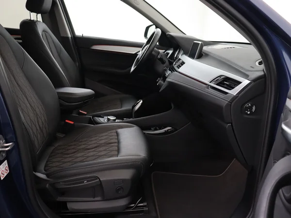 BMW X1 (2021) — foto 3 van 31