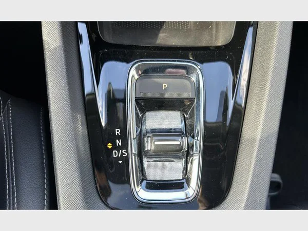 Skoda Octavia Combi (2021) — foto 10 van 39
