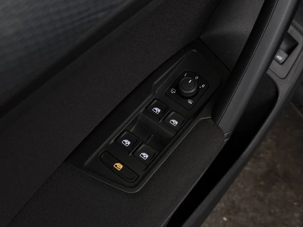 VOLKSWAGEN Tiguan (2022) — foto 19 van 29