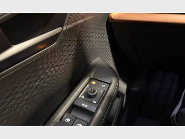 Cupra Born (2025) — foto 3 van 29