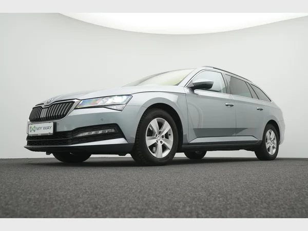 SKODA Superb Combi (2020) — foto 13 van 27