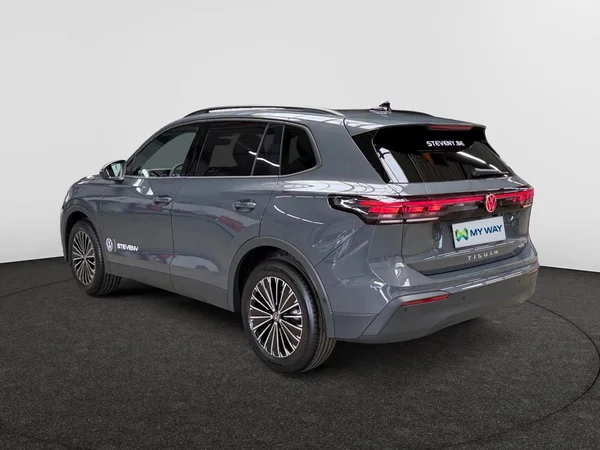 VOLKSWAGEN Tiguan (2026) — foto 19 van 22