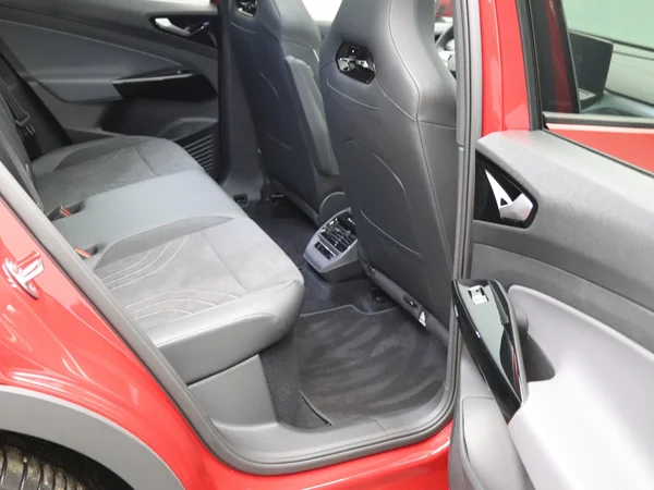 VOLKSWAGEN ID.4 (2024) — foto 14 van 31