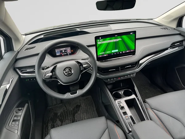 SKODA (2025) — foto 12 van 24