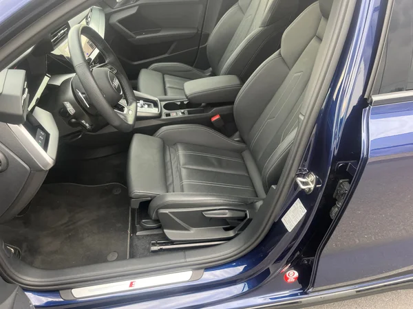 AUDI A3 Sportback (2024) — foto 10 van 24