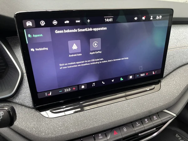 SKODA Octavia Combi (2025) — foto 3 van 14