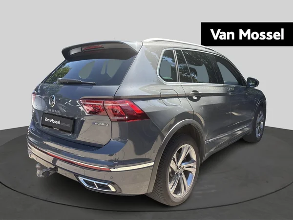 Volkswagen Tiguan (2021) — foto 11 van 16