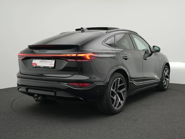 AUDI Q6 Sportback e-tron (2025) — foto 37 van 41