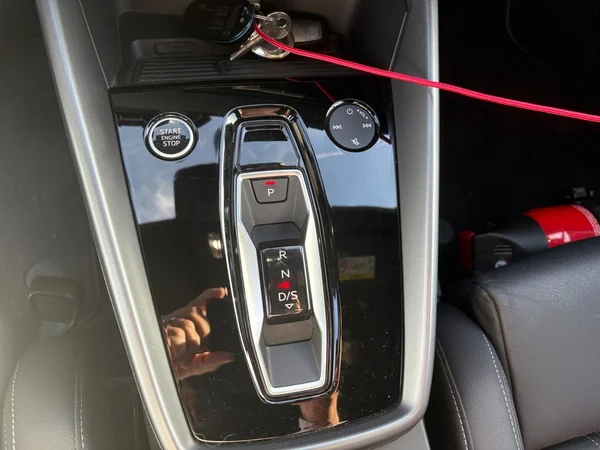 AUDI A3 Allstreet PHEV (2025) — foto 5 van 24