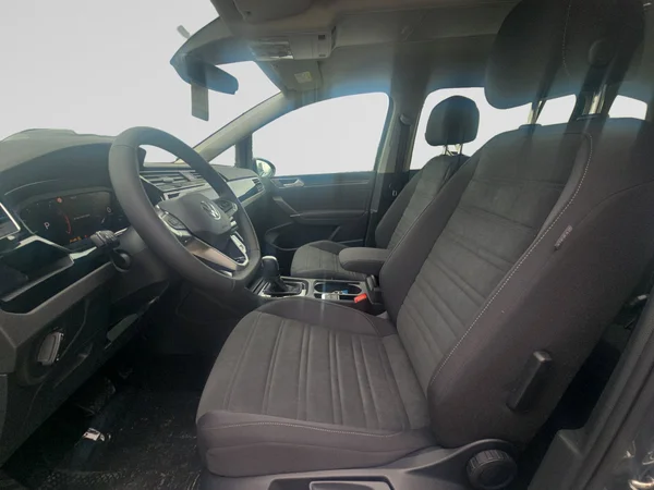 VOLKSWAGEN Touran (2026) — foto 24 van 24