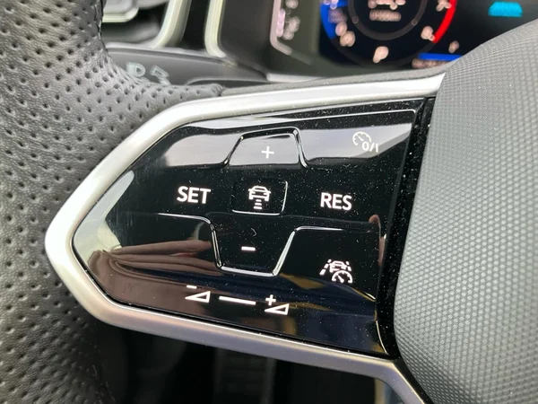 VOLKSWAGEN T-Roc Cabriolet (2022) — foto 16 van 26