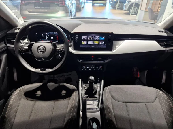 SKODA Kamiq (2023) — foto 13 van 23
