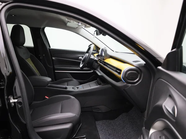 Jeep Avenger (2023) — foto 33 van 43