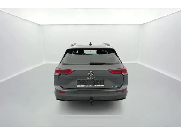 VOLKSWAGEN Golf VIII SW (2022) — foto 33 van 36