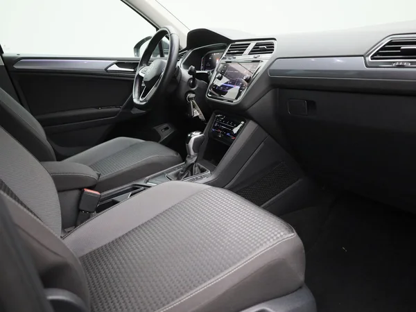 Volkswagen Tiguan (2022) — foto 26 van 36