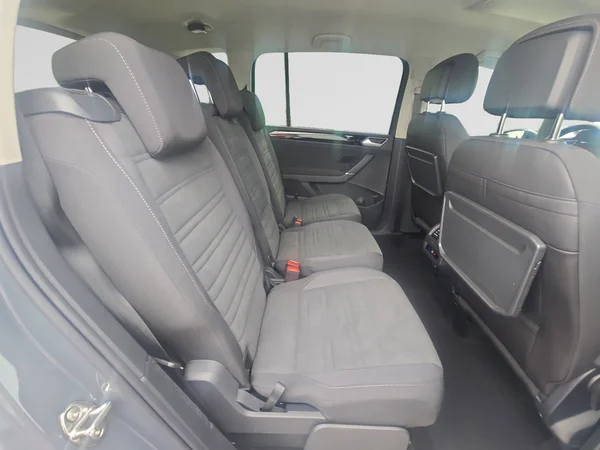 VOLKSWAGEN Touran (2026) — foto 9 van 24