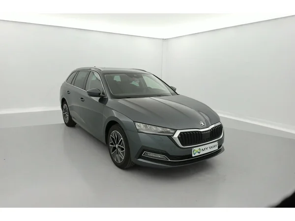 SKODA Octavia Combi (2022) — foto 23 van 36
