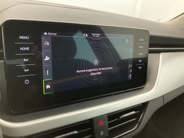 SKODA Kamiq (2023) — foto 5 van 36