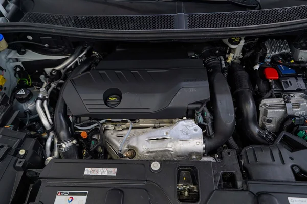 Peugeot 3008 PHEV (2023) — foto 27 van 54