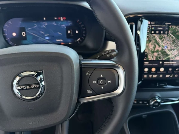 Volvo XC40 — foto 10 van 22
