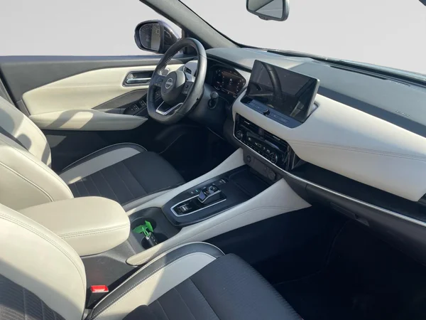 NISSAN Qashqai (2023) — foto 15 van 19