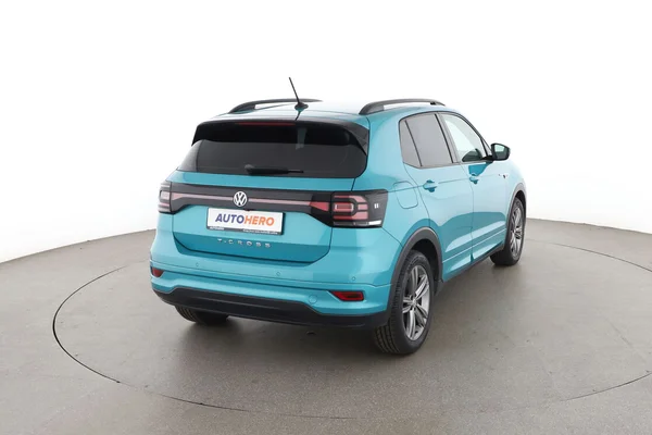 Volkswagen T-Cross (2019) — foto 12 van 16