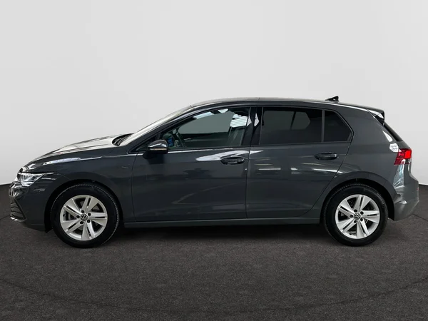 VOLKSWAGEN Golf VIII (2023) — foto 13 van 20