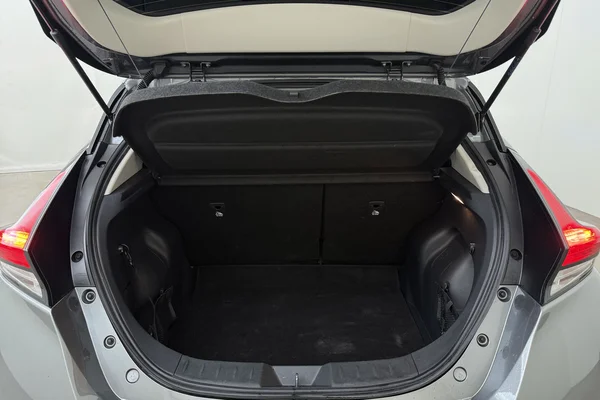 Nissan Leaf (2022) — foto 14 van 18