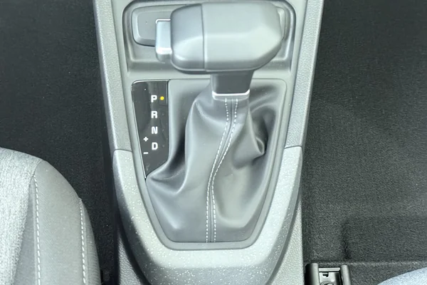 Kia Stonic (2026) — foto 4 van 17