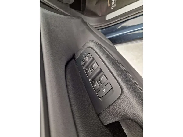 Volvo V60 (2022) — foto 17 van 17