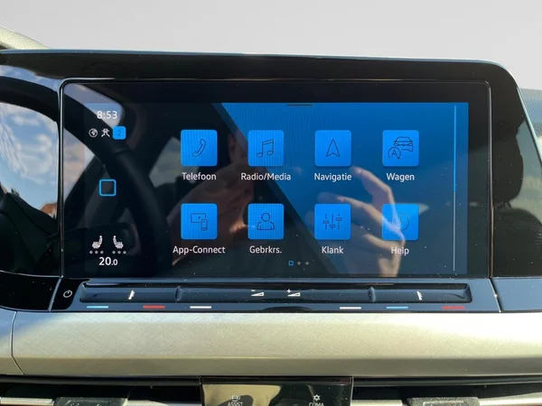 VOLKSWAGEN Golf VIII SW (2024) — foto 4 van 22