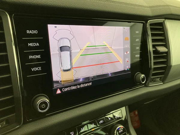 SKODA Kodiaq (2023) — foto 7 van 36