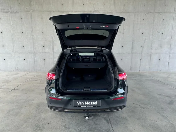 Mercedes-Benz EQE (2025) — foto 21 van 24