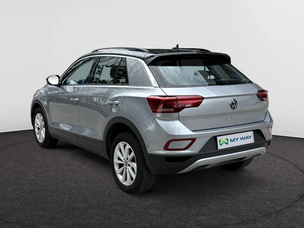 VOLKSWAGEN T-Roc (2023) — foto 18 van 24