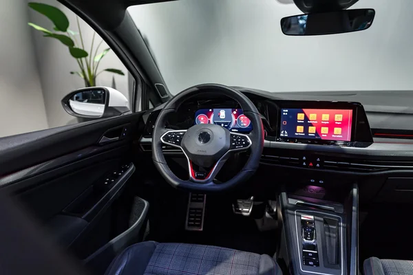 Volkswagen Golf (2020) — foto 26 van 40