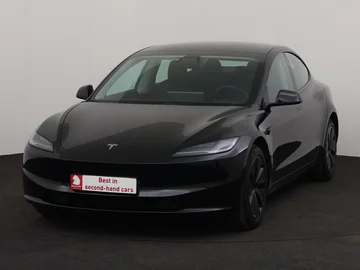 TESLA Model 3 (2025)