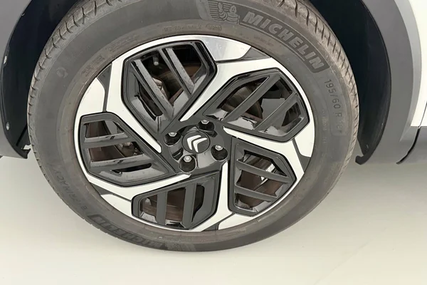 Citroen C4 (2024) — foto 17 van 30